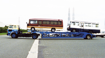 自走系大型車積セミトレーラ